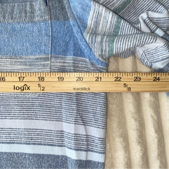 Men's Tommy Bahama Island Flannel Dress Shirt Size Large Blue Striped sku040 - Picture 3 of 6